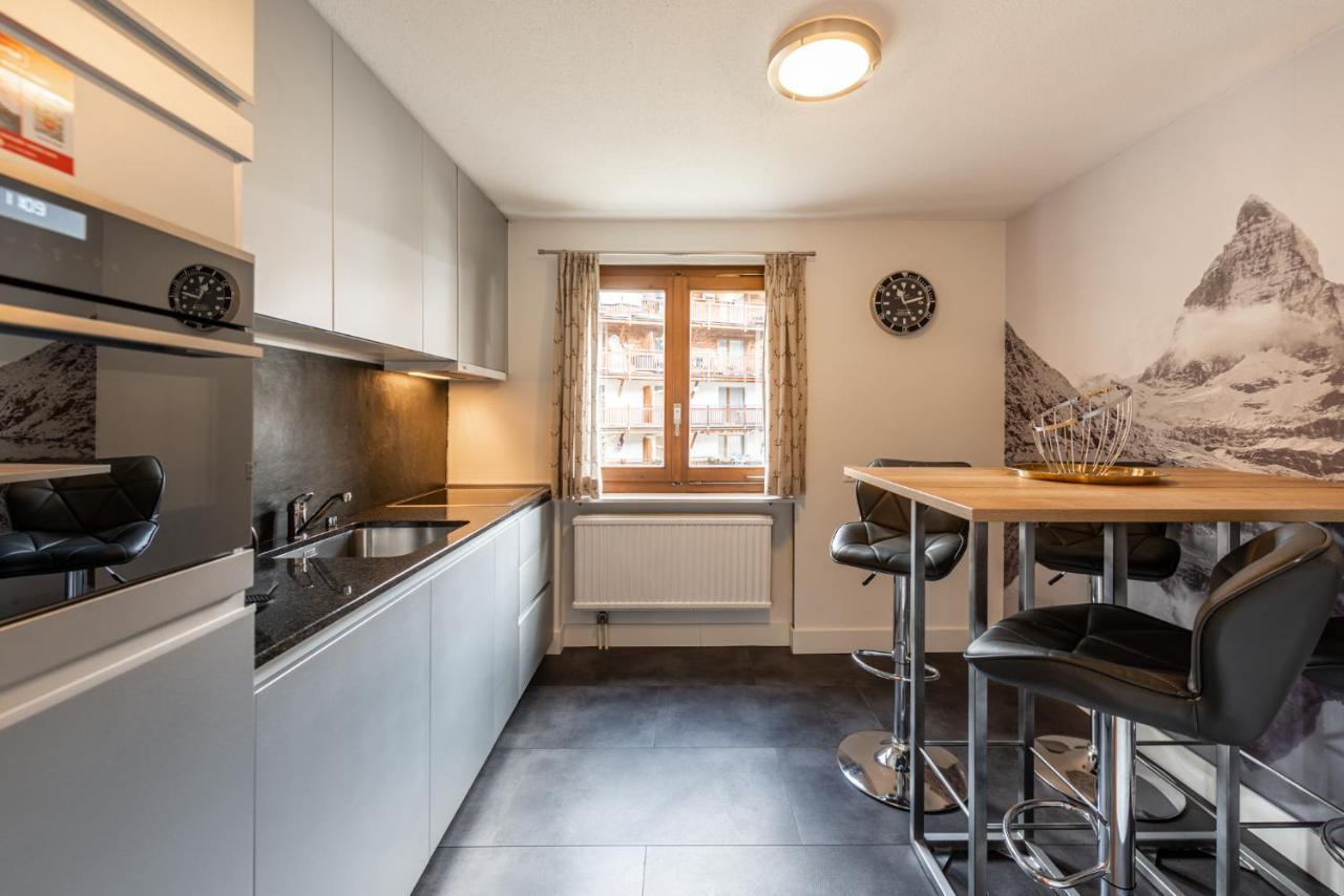 Central & Elegant Apartments,Partially With Fireplace, By Zermatt Rental Luaran gambar