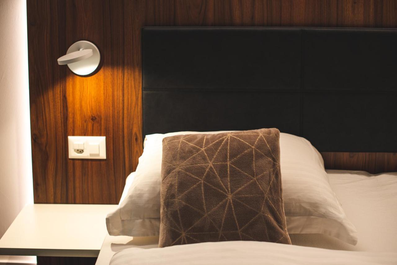 Central & Elegant Apartments,Partially With Fireplace, By Zermatt Rental Luaran gambar