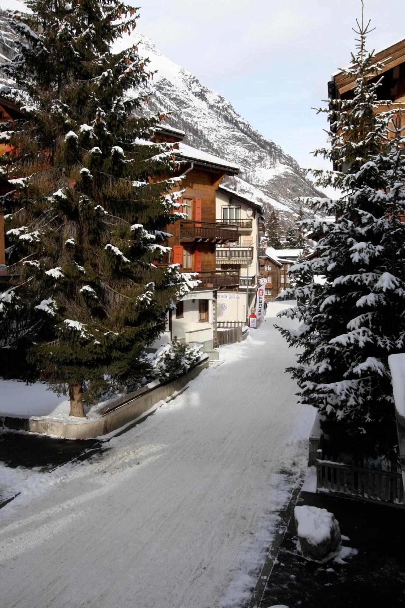 Central & Elegant Apartments,Partially With Fireplace, By Zermatt Rental Luaran gambar