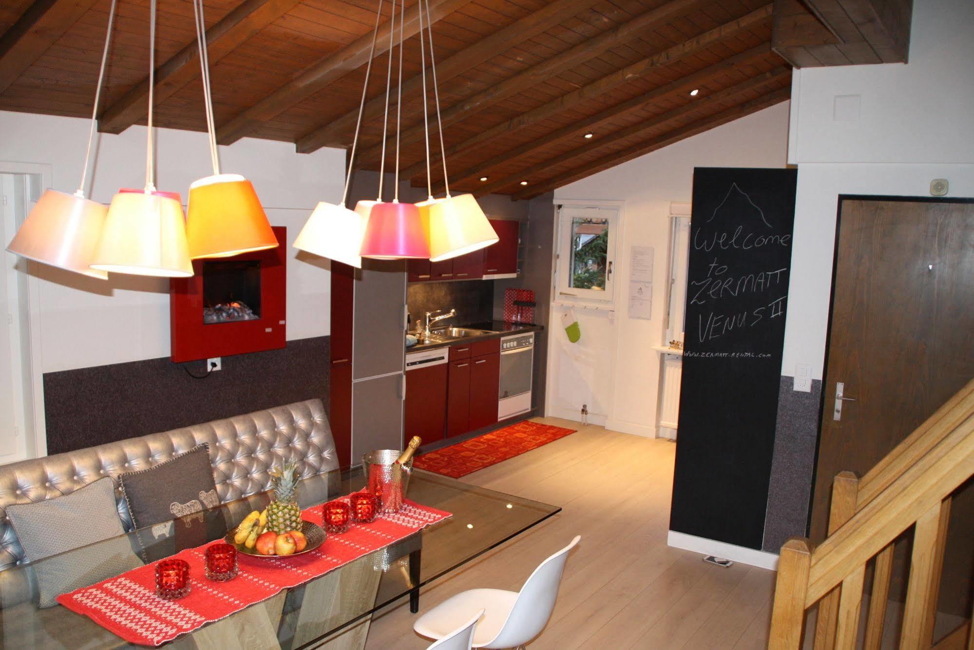 Central & Elegant Apartments,Partially With Fireplace, By Zermatt Rental Luaran gambar